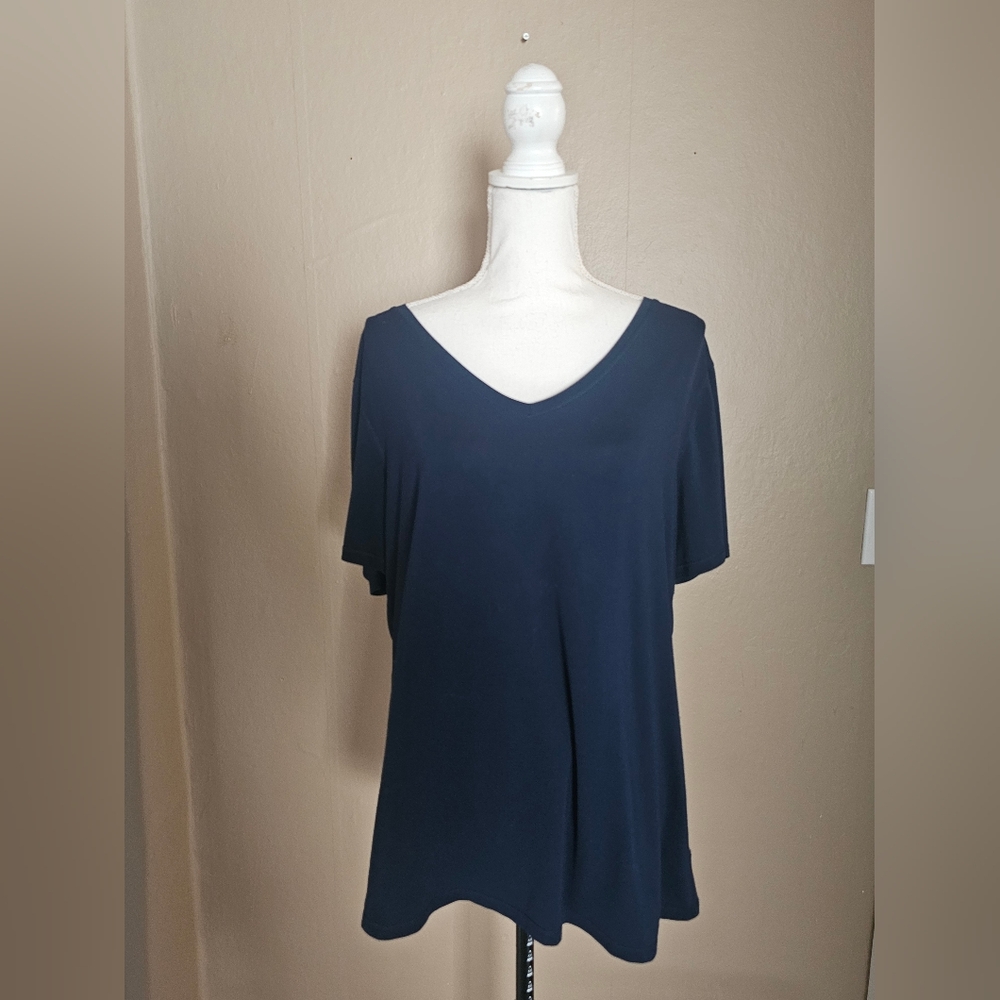 ✨️5 For $20✨️ Athletic Works Dark Blue Women's Short Sleeve Top